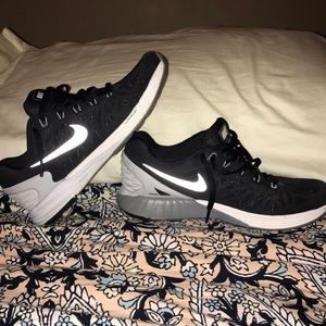 NIKE RUNNING SNEAKERS